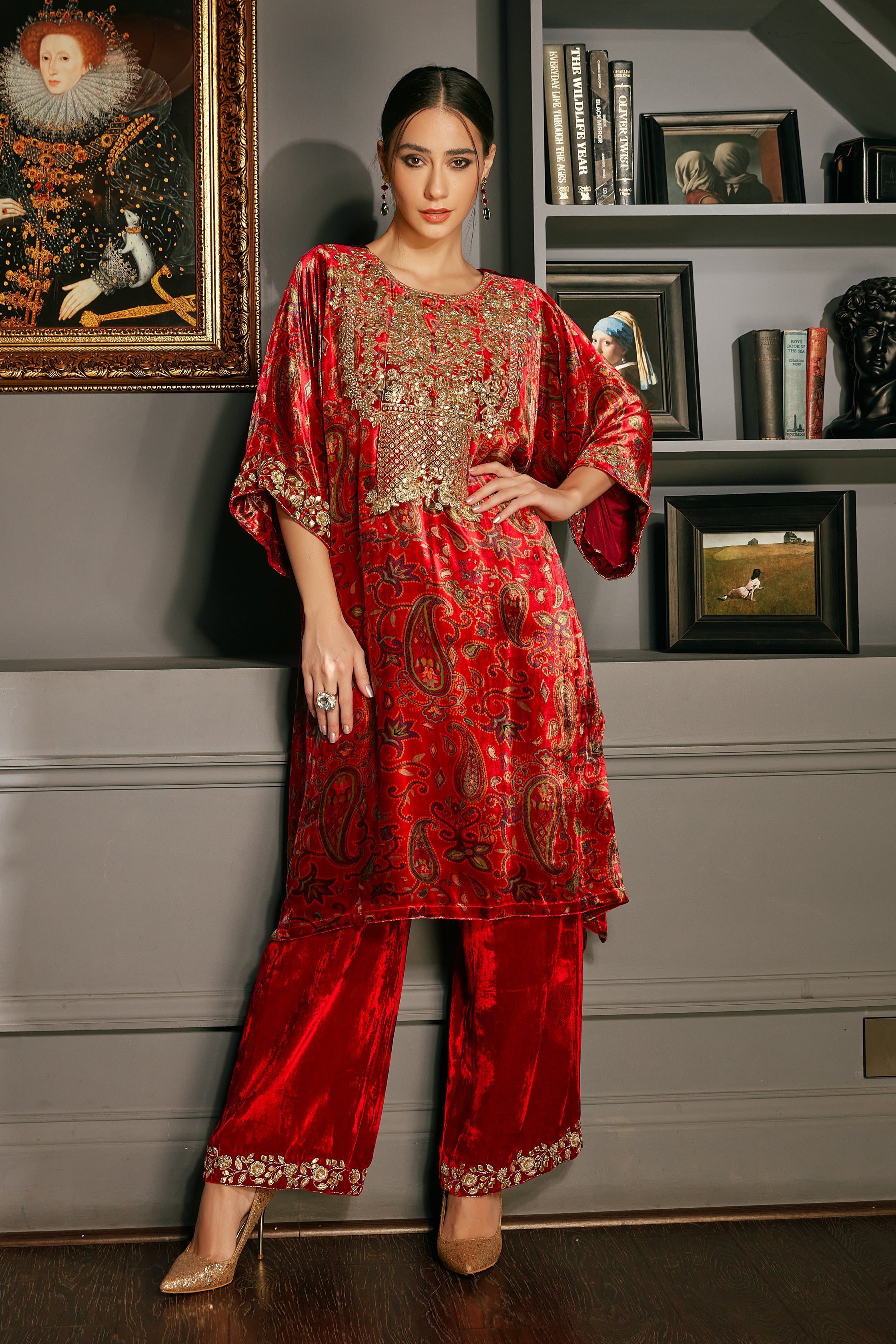 printed velvet dress design Sleeveless Velvet Dress With Floral Print Design