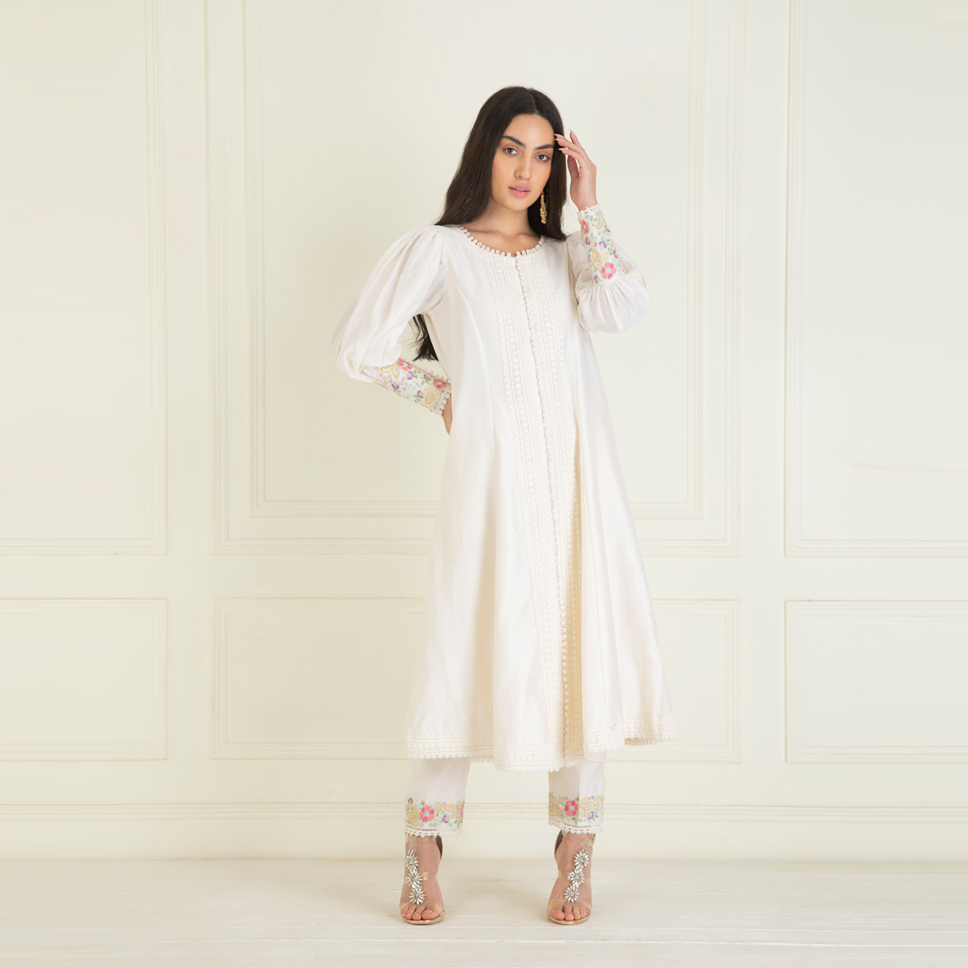 Classic Ivory Embroidered Chanderi Kurta Set