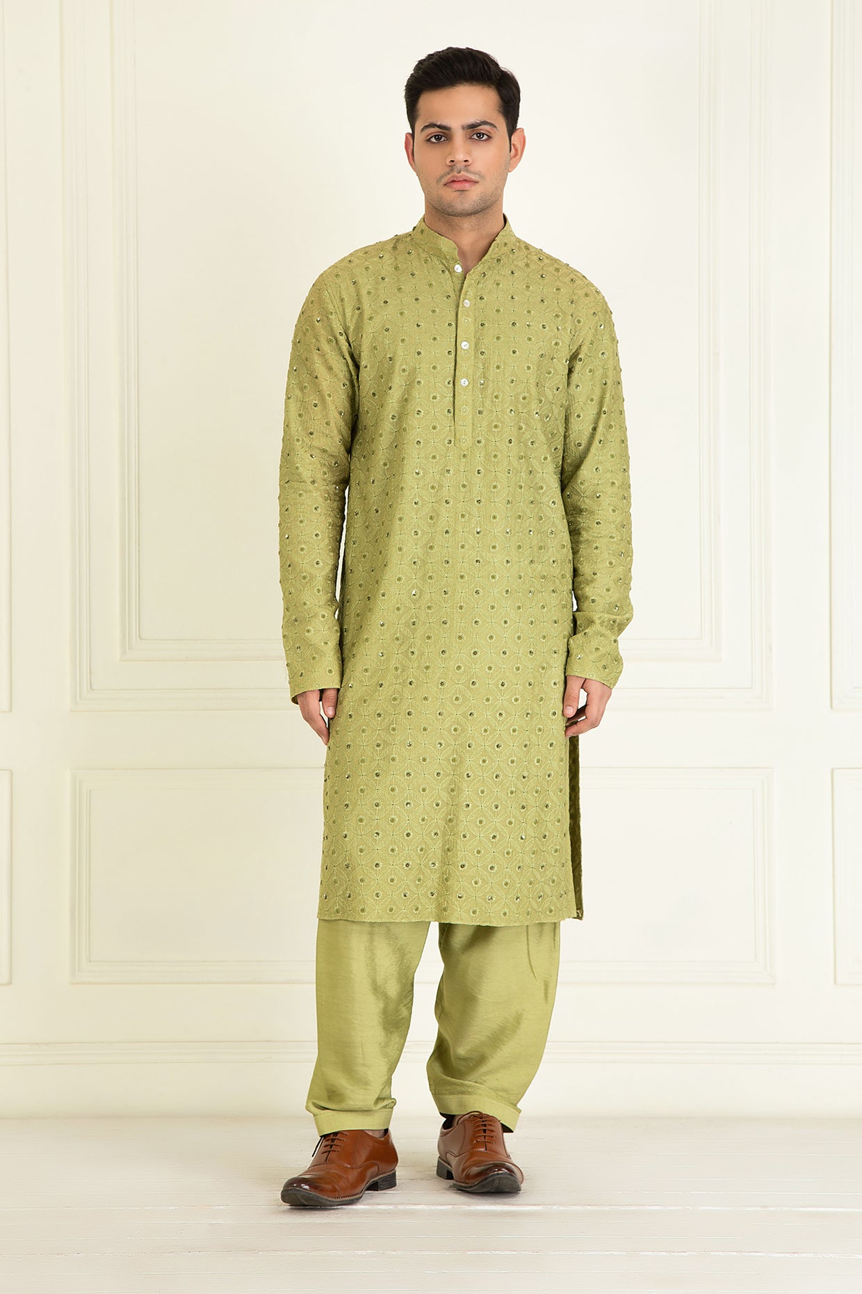 Mehndi Green Embroidered Kurta set