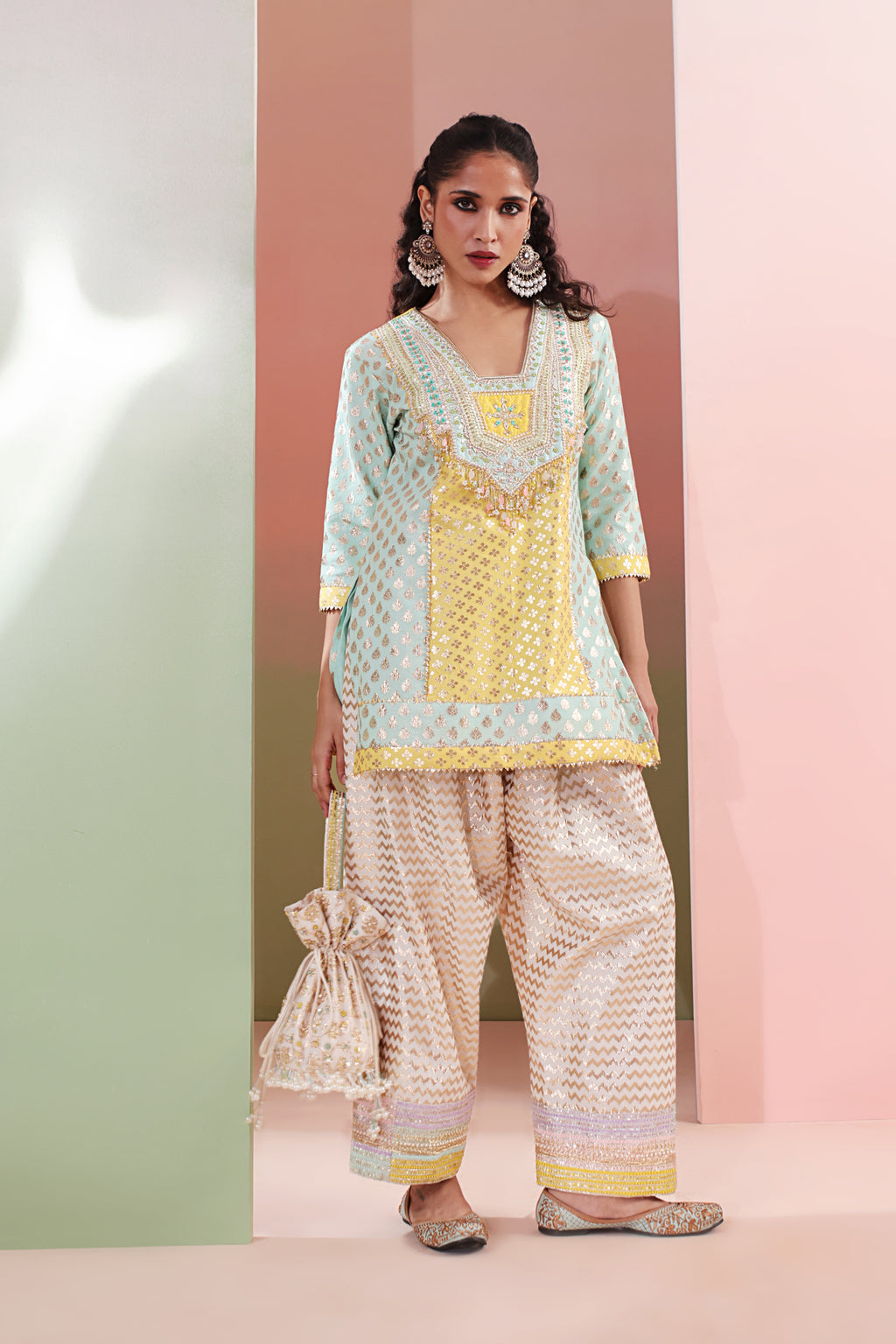Adaa Farshi Set