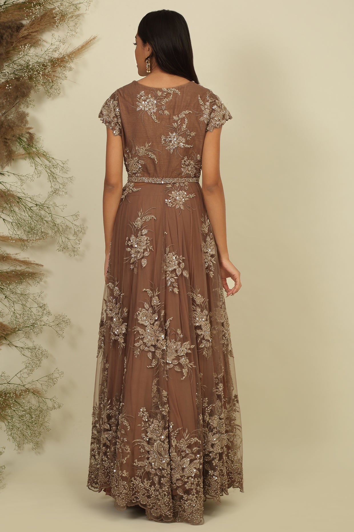 Whimsical Symphony : The Flowy Elegance Ensemble