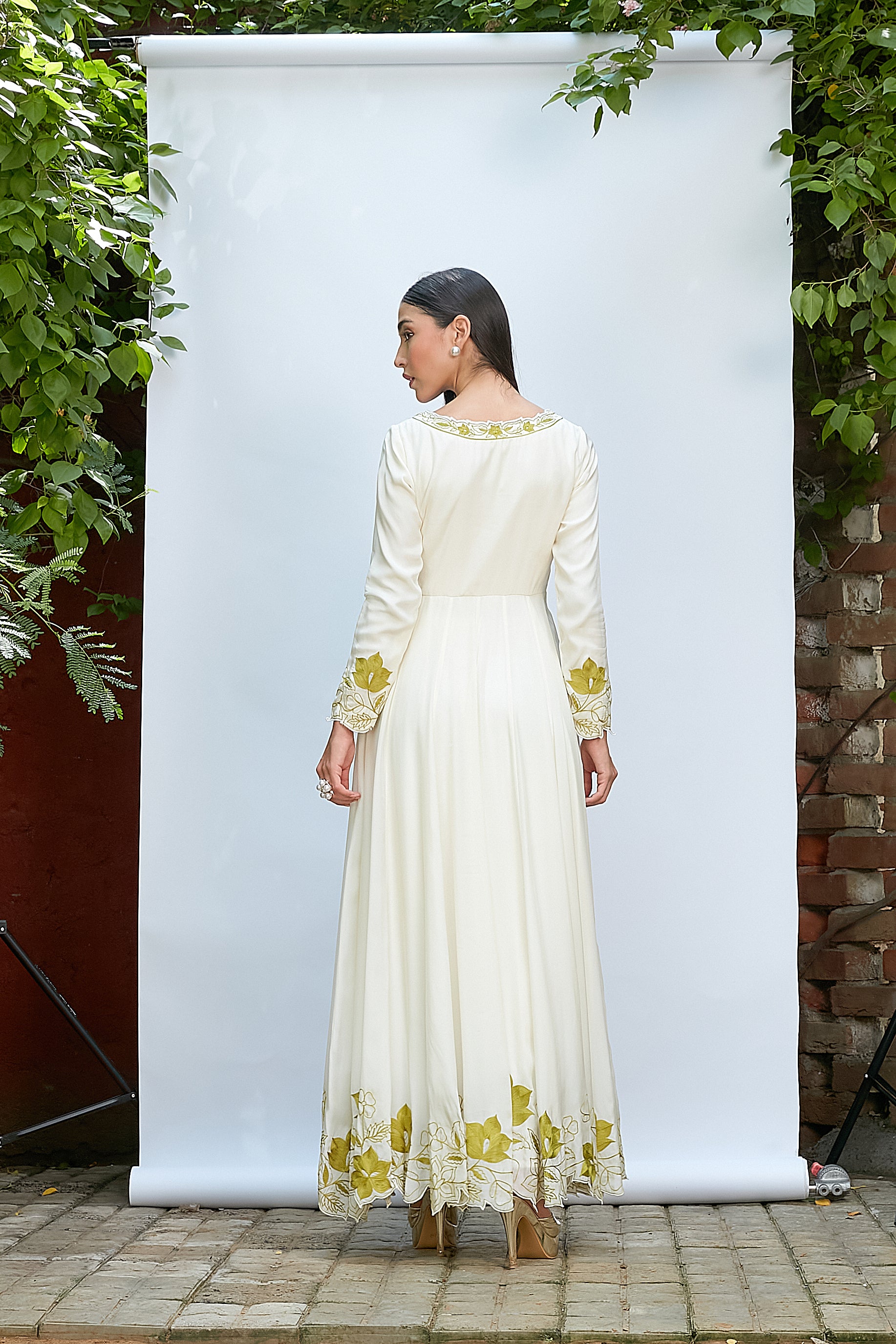 IVORY CREPE ANARKALI SET