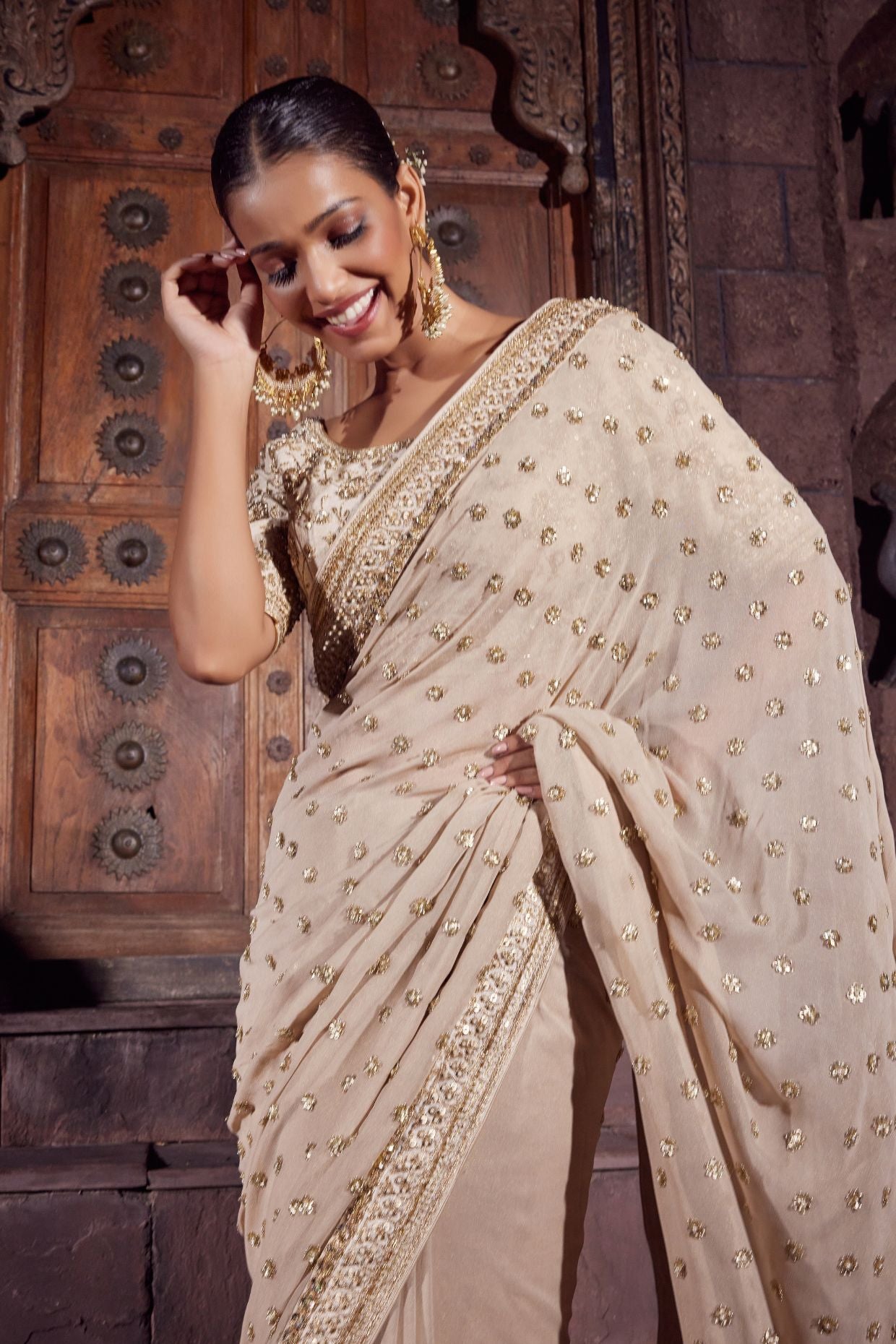 GOLDEN SPLENDOR DABKA SAREE SET