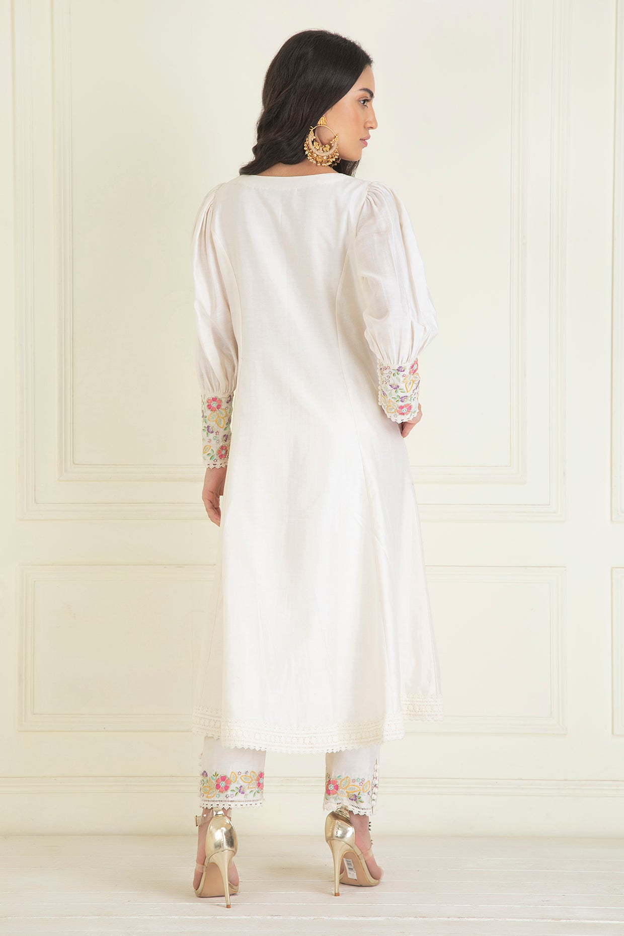 Classic Ivory Embroidered Chanderi Kurta Set