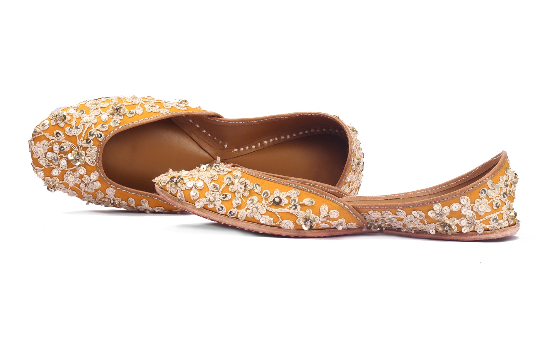 Yellow Dori And Crystal Embellished Jutti